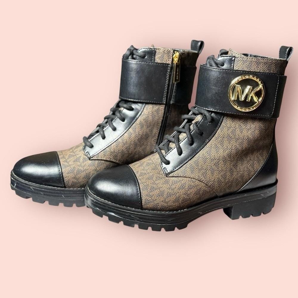 Michael Kors Monogram Combat Boots Womens 5.5M Brown Black Logo‎ Lace Up Zip MK